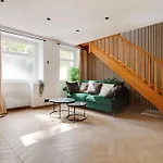 Beautiful Apartment Near Bastille L001
