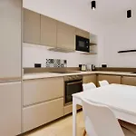 Beautiful Apartment Near Bastille L001